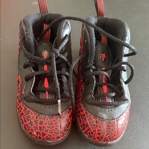 Nike Kids Foam Posites Sneakers in Black and Red
